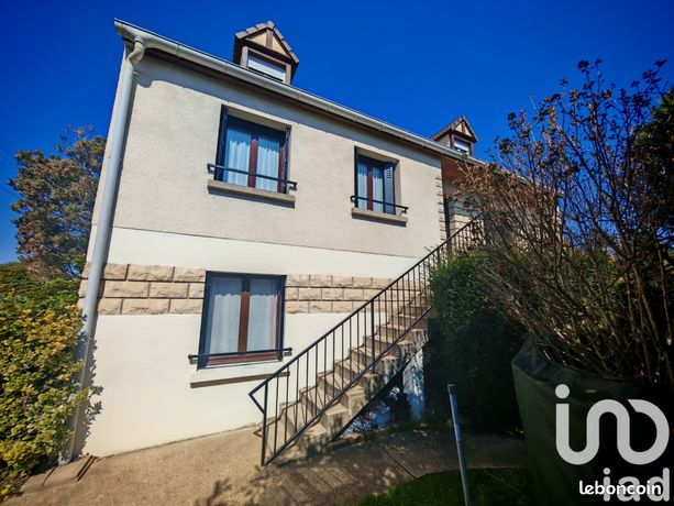 Maison 7 pièces 243 m²