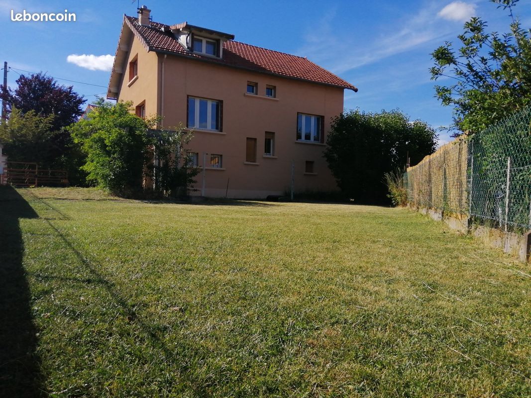 Maison 5 pièces 122 m² · à Riom · 122 m² · 270 000 €