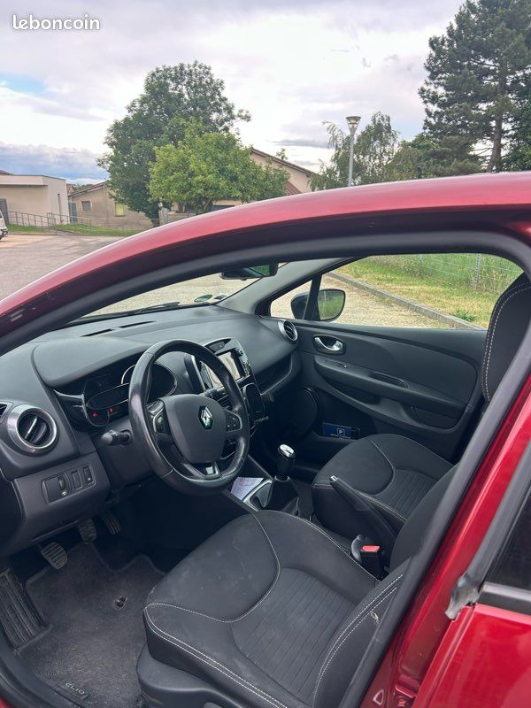 RENAULT CLIO IV 75ch 2017 (image 3)