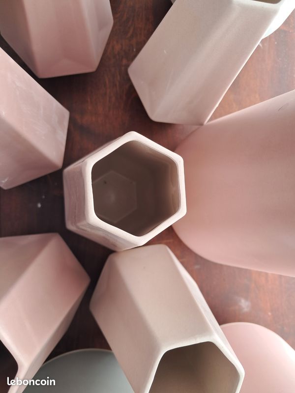 Lot de vases Point Virgule neufs en fibre de bambou vert sauge, rose poudré et blanc cassé (image 5)