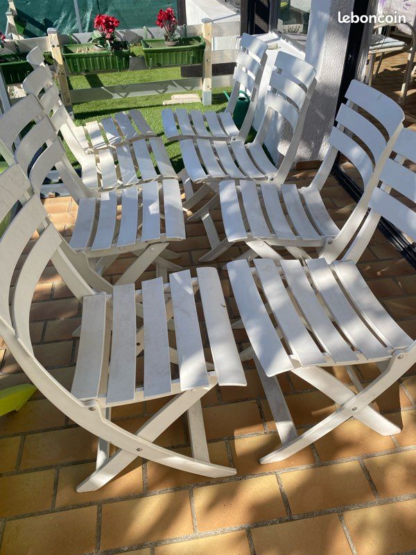 Chaise pliante blanche (image 2)
