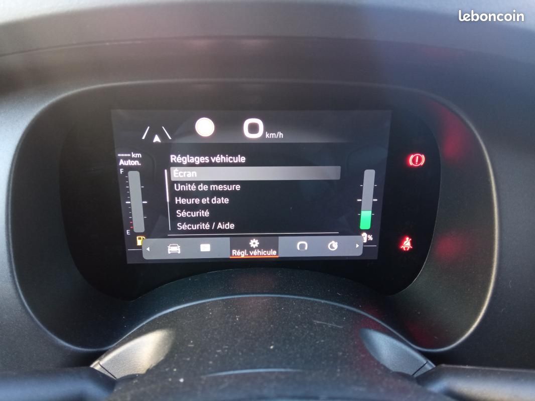 Fiat Panda 1.0 70 ch Hybrid BSG S/S Icone + peinture métallisée + kit gonflage (image 9)