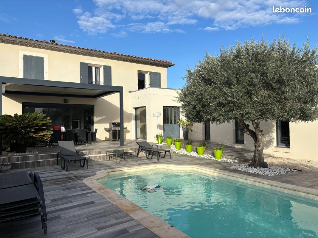 Maison 7 pièces 170 m² · à Aubignan · 170 m² · 550 000 €