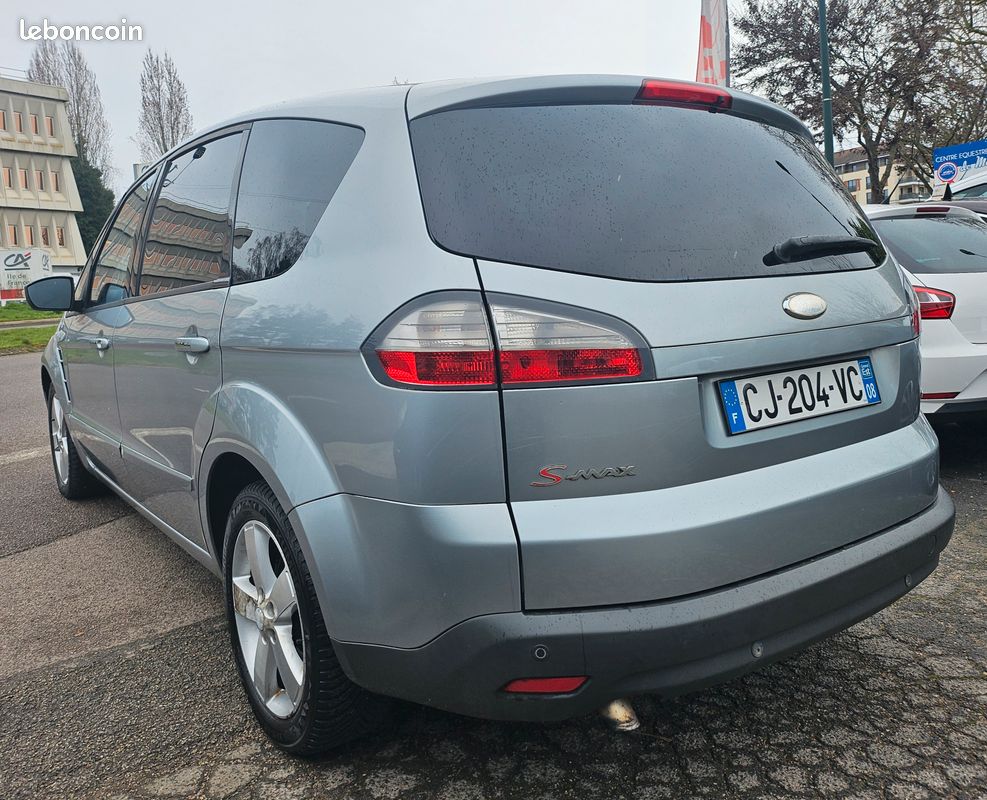 FORD S-Max 2.0 TDCi 140 cv Boîte auto (image 5)
