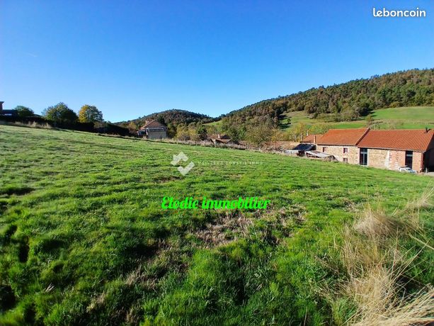 Terrain 1300 m² Saint-Laurent-Chabreuges