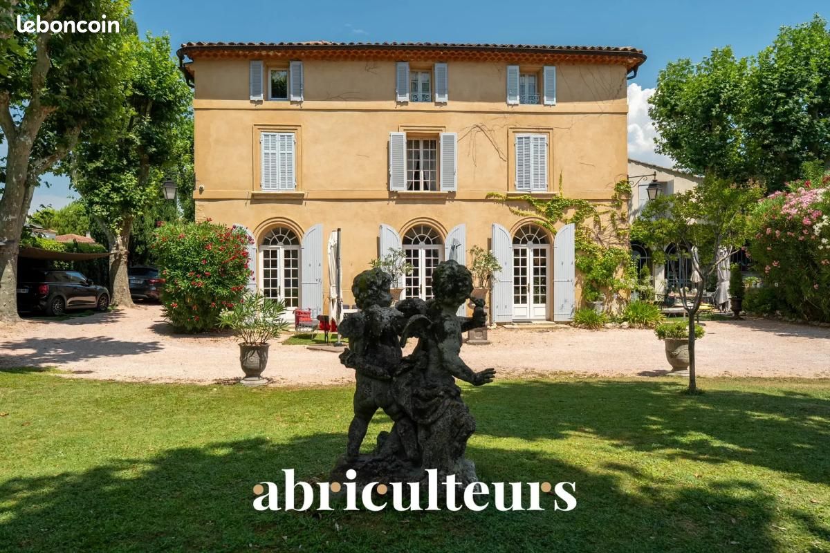 Maison 15 pièces 495 m² · à Bouc-Bel-Air · 495 m² · 2 583 000 €