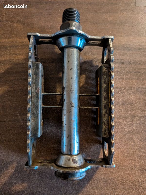 Lot de 2 ancennes pédales de vélo LYOTARD vntage cycle ancen | eBay