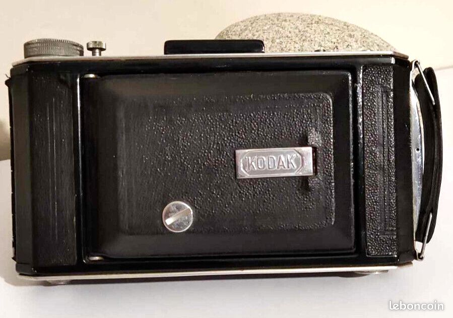 ANCIEN APPAREIL PHOTO A SOUFFLET KODAK ANASTIGMAT 100 mm ANGENIEUX F 4