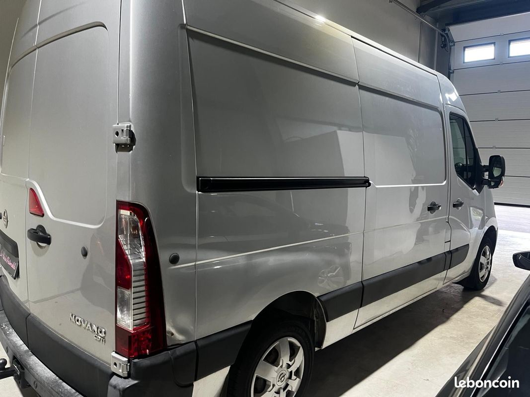 OPEL MOVANO FOURGON 3300 L2H2 2.3 CDTI 130 ch CAMERA DE RECUL - CABINE TRES PROPRE (image 7)