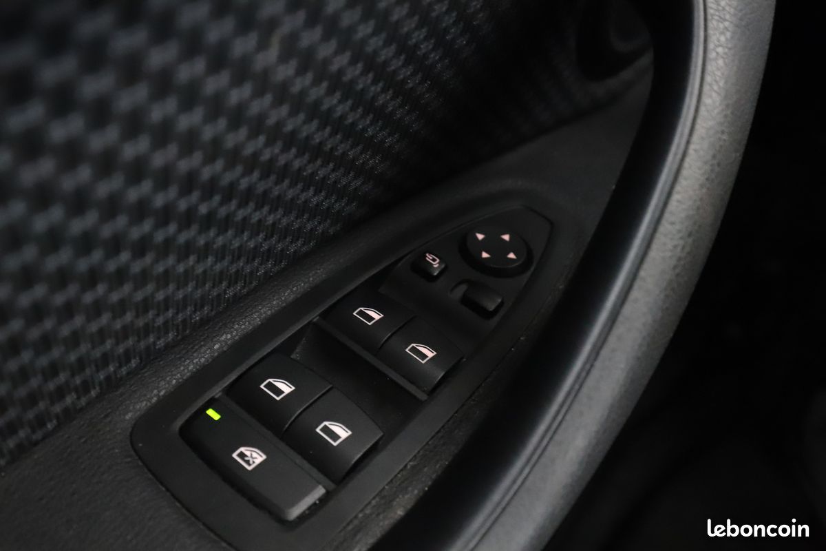 BMW X1 xDrive25e Business Design BVA6 220 ch (image 27)
