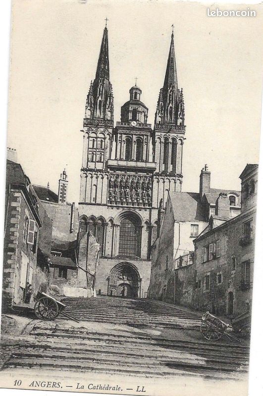 Lot de 136 cartes postales anciennes, theme : eglises, cathedrales, abbayes ... (image 16)