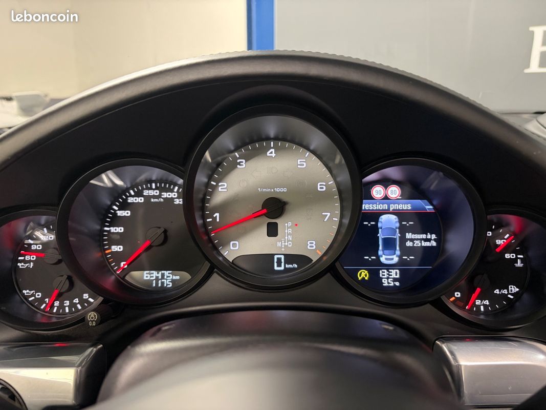 Porsche 911 Carrera S Cabriolet PDK (image 21)