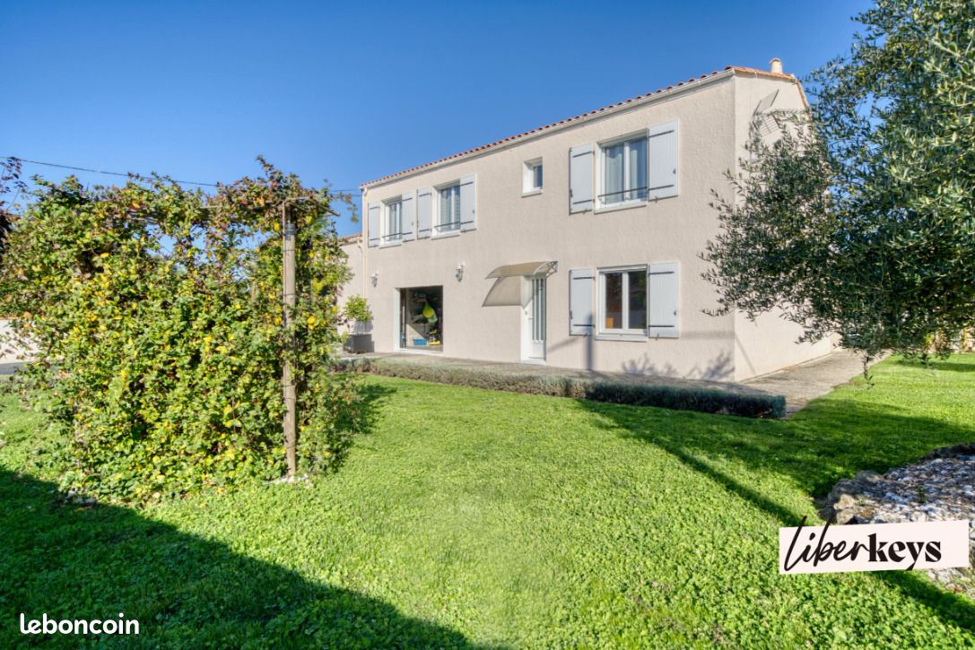Maison 5 pièces 112 m² · à Asnières-la-Giraud · 112 m² · 299 000 €