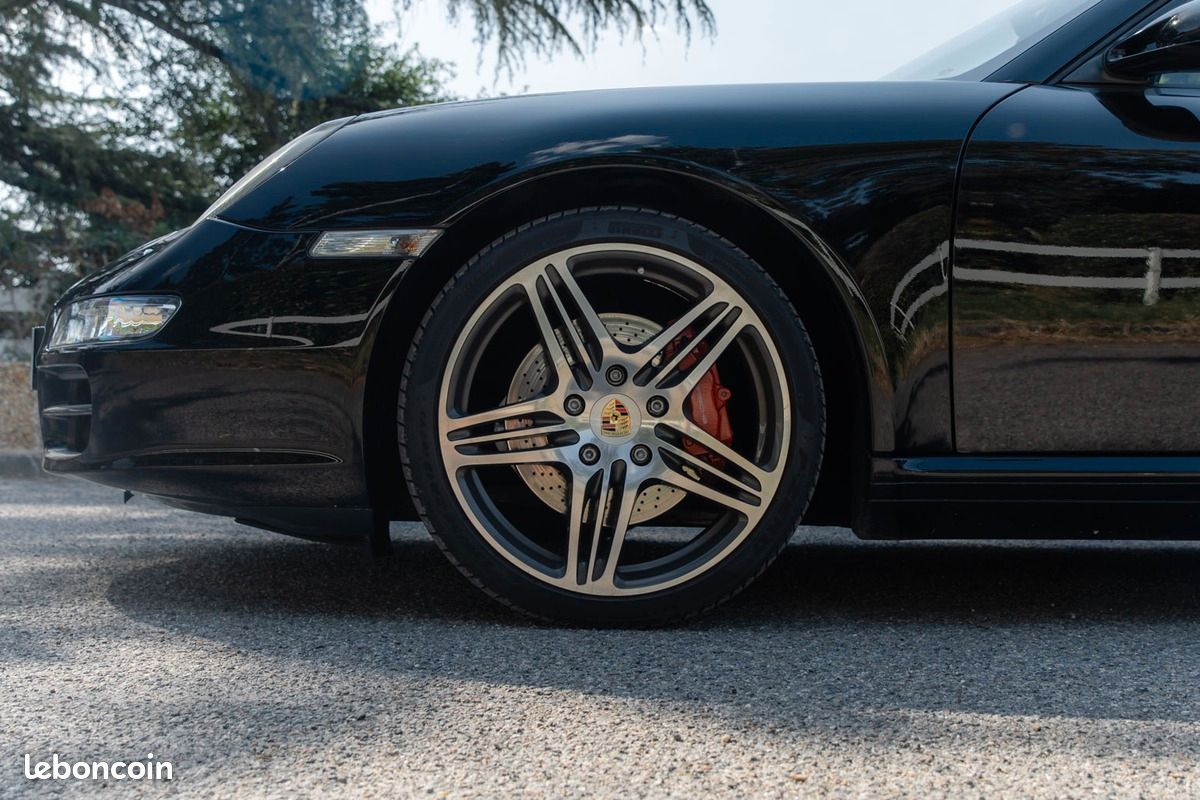 Porsche 911 Type 997 Carrera 4S - Très bon état de présentation (image 11)