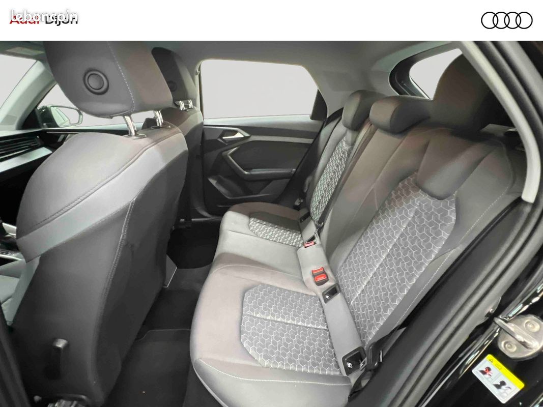 AUDI A1 Sportback 30 TFSI 110 ch S tronic 7 Advanced 2 (image 12)