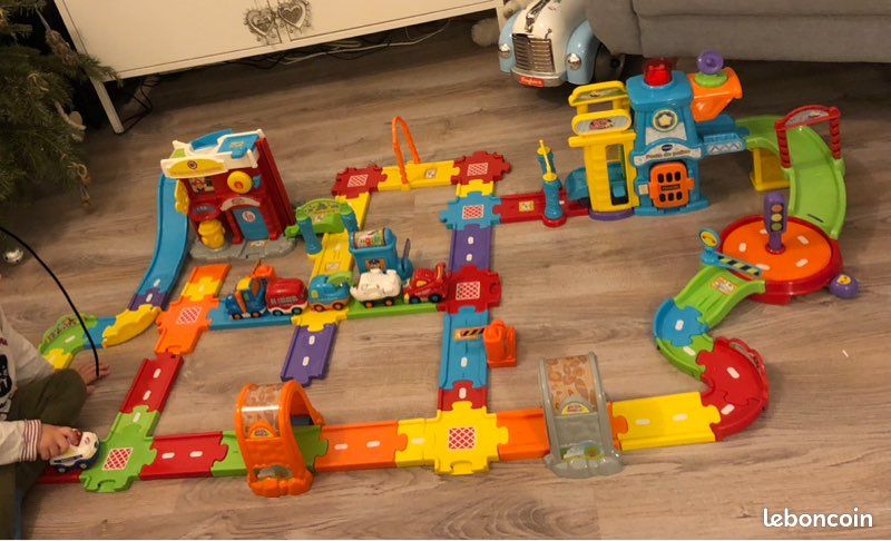 Lot circuit tut tut bolides (image 1)