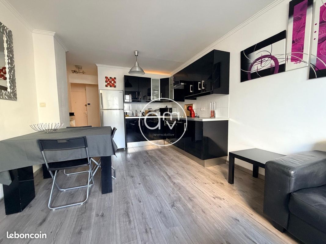 Appartement 3 pièces 52 m² · à Toulon · 52 m² · 1 050 €/mois