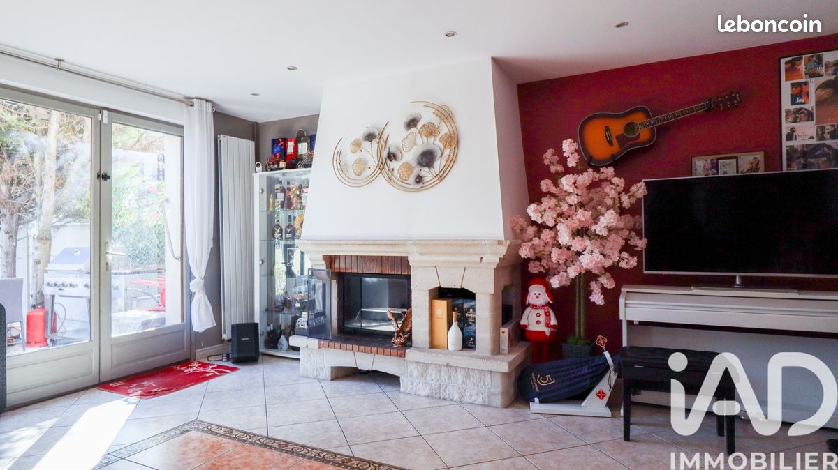 Maison 8 pièces 185 m² · à Vitry-sur-Seine · 185 m² · 844 000 €