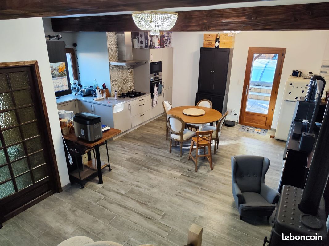 Maison 4 pièces 125 m² · à Saint-Maigrin · 125 m² · 830 €