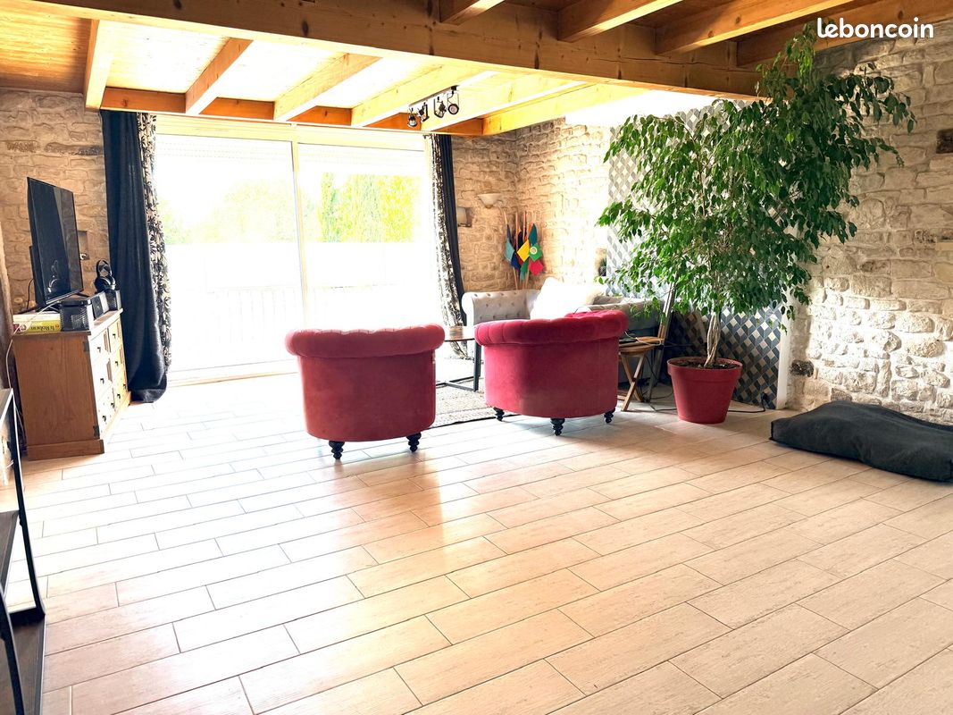 Maison 7 pièces 182 m² · à Lagord · 182 m² · 439 000 €
