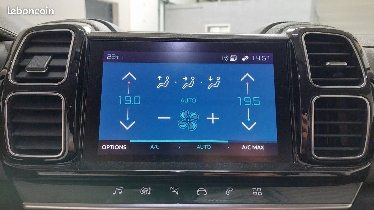 Citroën C5 Aircross Hybrid 225 ë-EAT8 Business (image 10)