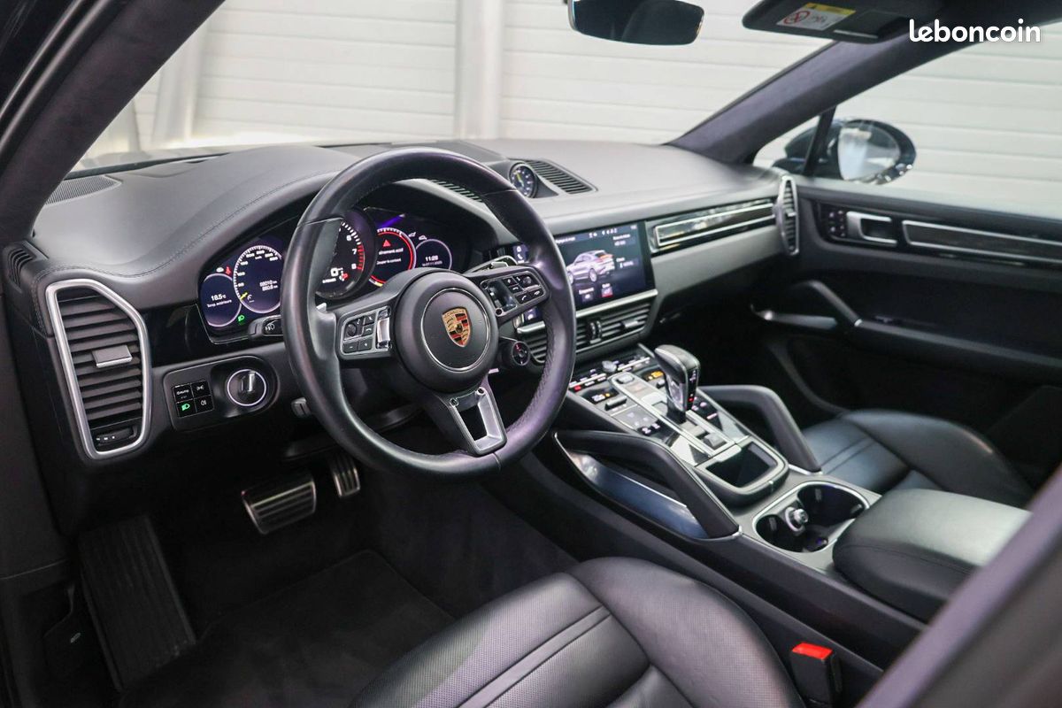 PORSCHE Cayenne Coupe E-Hybrid 4.0 V8 680 ch Tiptronic BVA Turbo S (image 8)