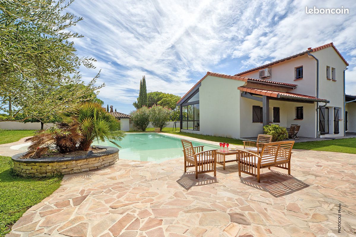 Maison 6 pièces 227 m² · à La Salvetat-Saint-Gilles · 227 m² · 619 000 €