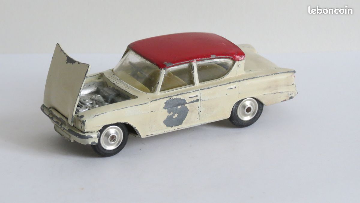 Miniature Corgi Ford Consul 1961 – Échelle 1/46 – Beige Marron – Occasion UK
