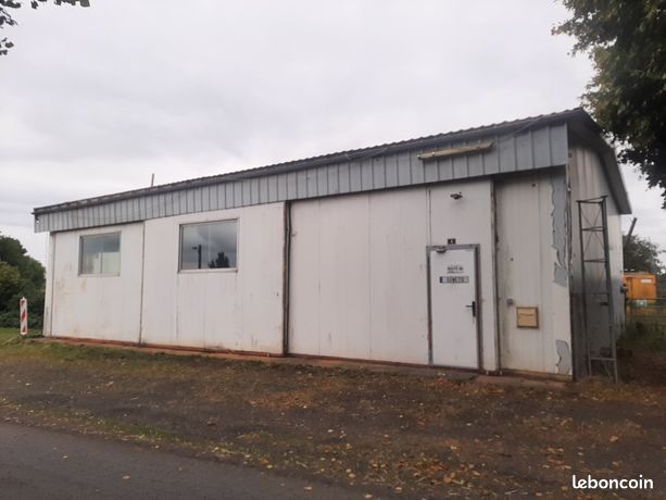 A Vendre HANGAR avec terrain