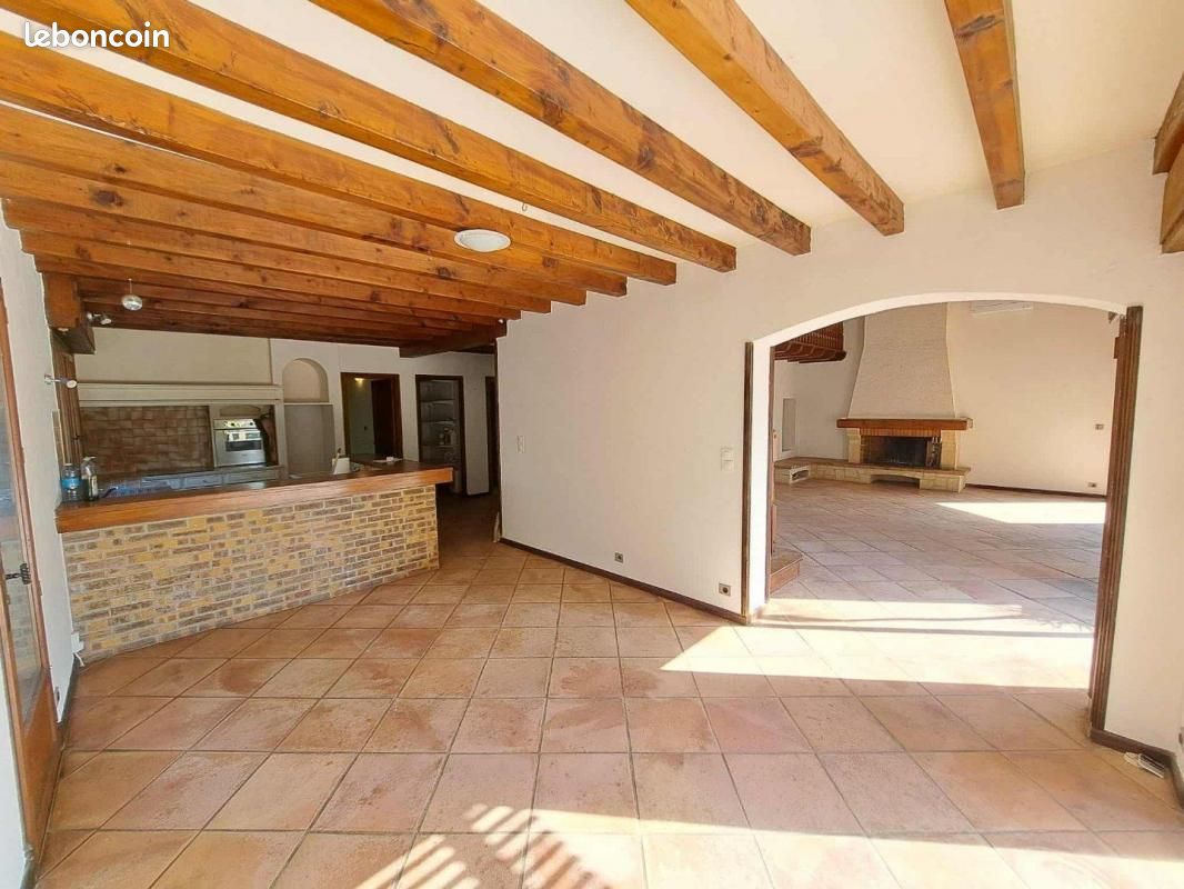 Maison a louer agde - 5 pièce(s) - 184 m2 - Surfyn