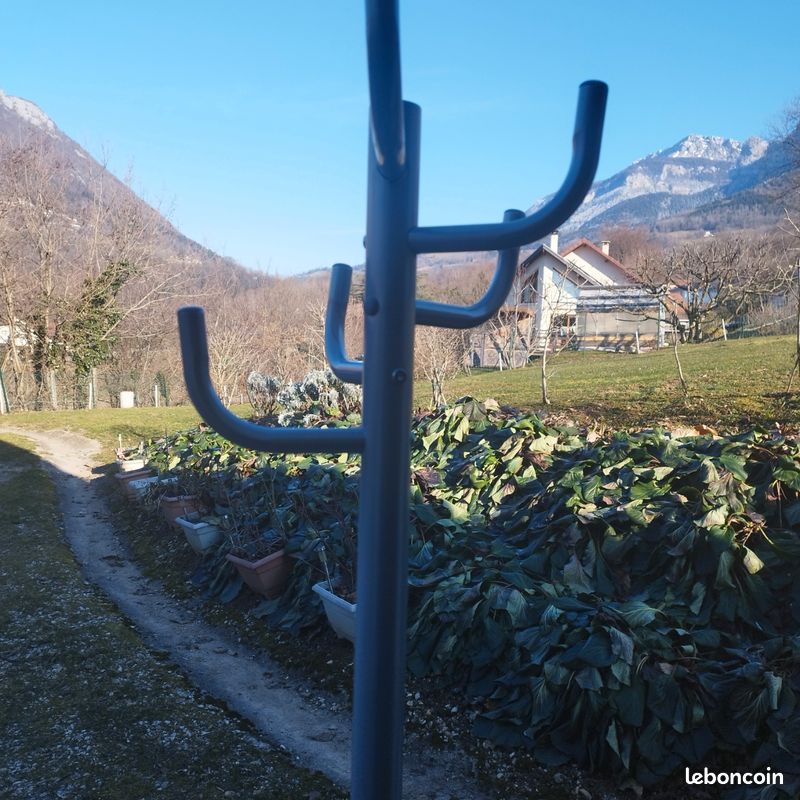 Porte manteau sur pied en aluminium (image 8)