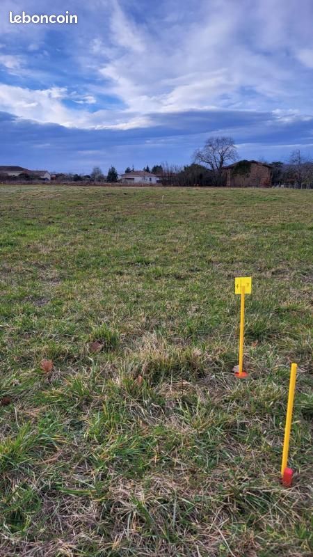Terrain 530 m² Calmont · 65 000 €