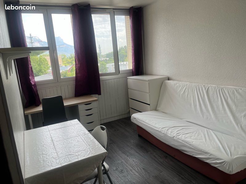 Appartement 1 pièce 15 m² · à Saint-Martin-d'Hères · 15 m² · 450 €