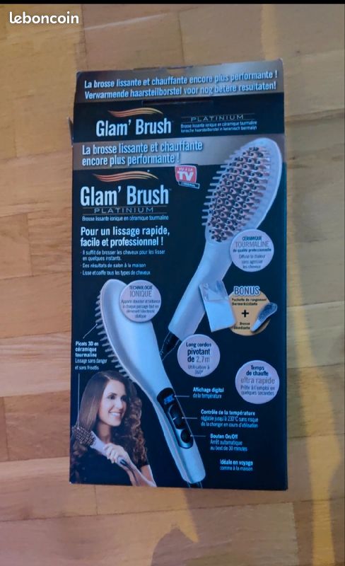 Brosse chauffante et lissante (image 1)