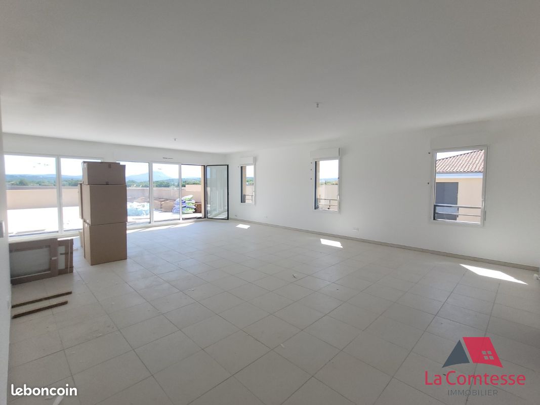 Appartement 4 pièces 150 m² · à Aix-en-Provence · 150 m² · 2 621 €