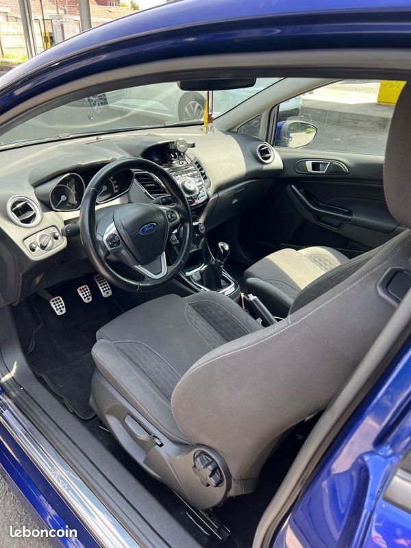 Ford fiesta (image 3)