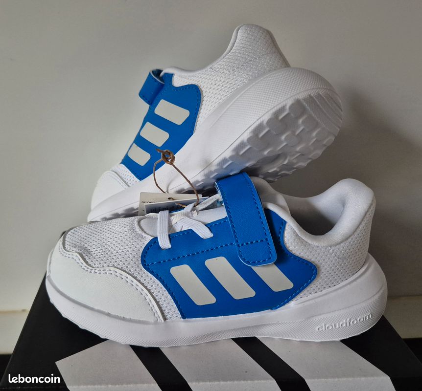 Chaussures neuves ADIDAS T27 (image 1)