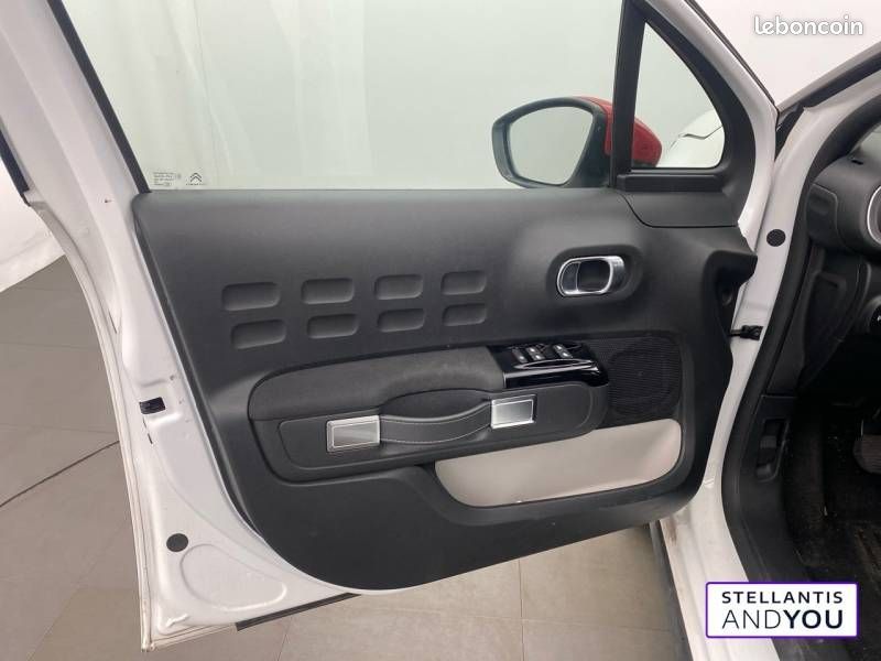 Citroën C3 PureTech 83 S&S BVM5 Shine (image 18)