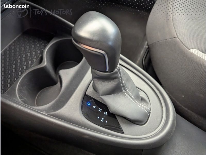 Toyota aygo x 1.0 VVT-i 72 Dynamic S-CVT (image 8)