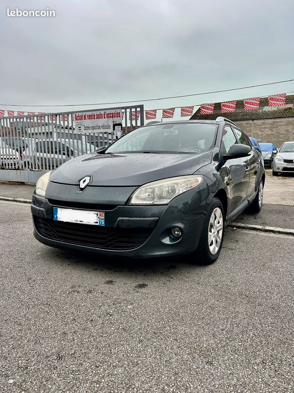 RENAULT Megane III 1.5 dCi 85 Privilège 156887 KM CROCHET ATTELAGE RÉGULATEUR DE VITESSE (image 1)