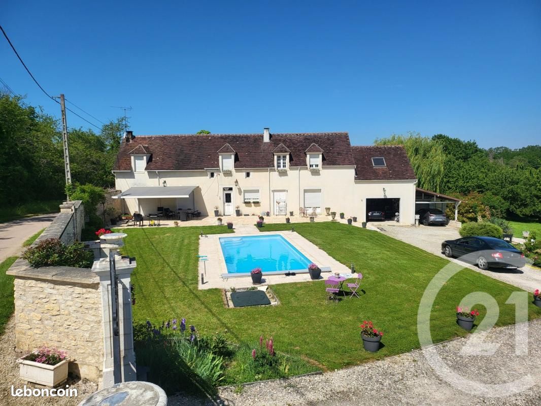 Maison 6 pièces 180 m² · à Poilly-sur-Tholon · 180 m² · 373 000 €