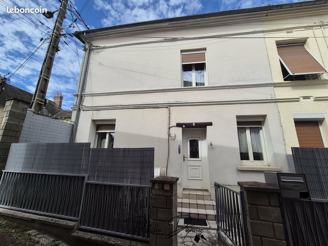 Maison 4 pièces 98 m² · à Mouy · 98 m² · 127 000 €