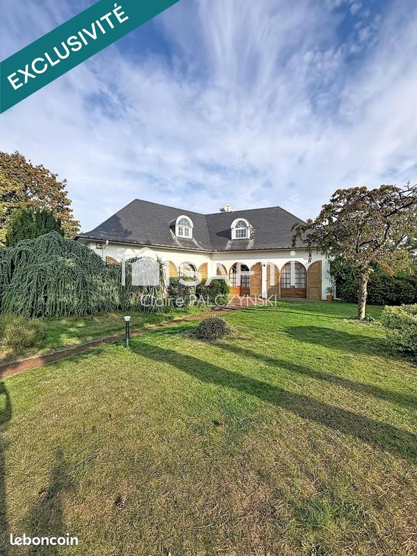 Maison 7 pièces 186 m² · à Montigny-en-Gohelle · 186 m² · 420 000 €