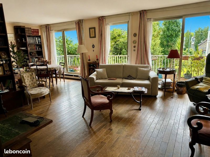 Appartement 5 pièces 116 m² · à Versailles · 116 m² · 750 000 €