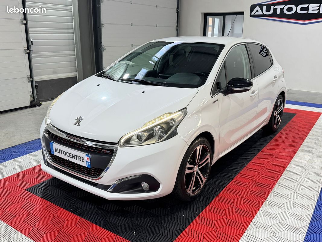 Peugeot 208 1.6 hdi 100 ch gt-line / radar de recul / carplay / clim auto / sieges bacquet / gps / garantie (image 1)
