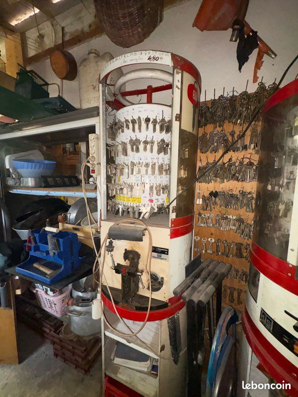 Deux machines à clé KIS + Ébauches de Clés (image 9)