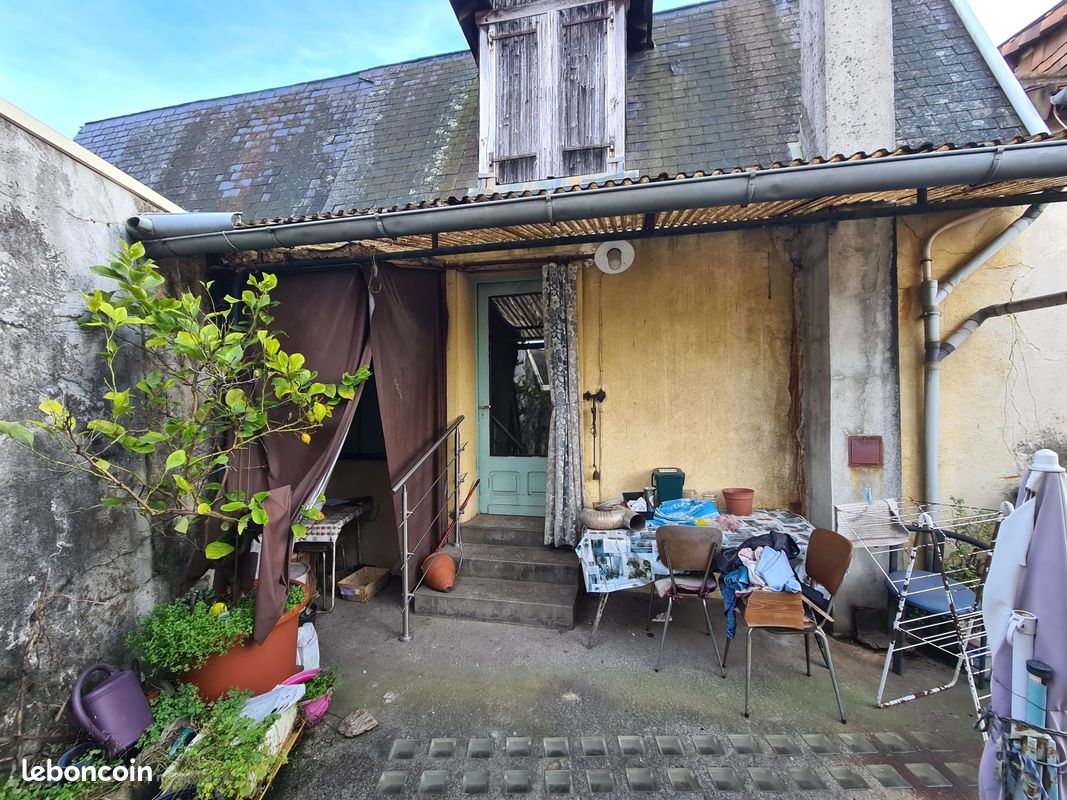 Maison 5 pièces 141 m² · à Coussac-Bonneval · 141 m² · 55 400 €