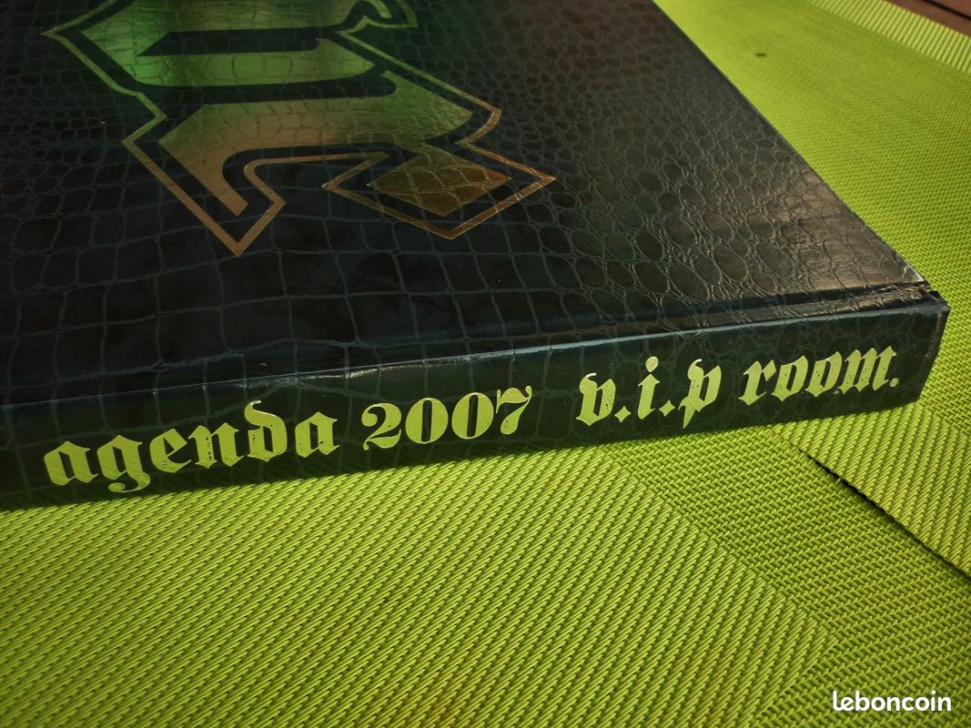 Livre Agenda 2007 VIP ROOM Collector edition (état neuf) (image 7)