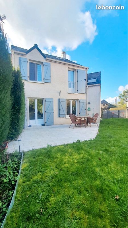 Maison 6 pièces 135 m² · à Jouars-Pontchartrain · 135 m² · 439 000 €