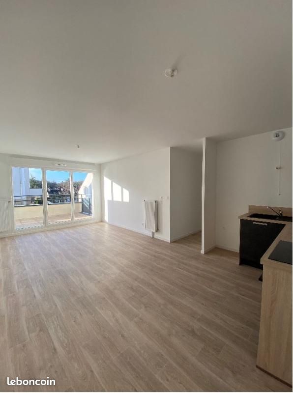 Appartement 3 pièces 61 m² · à Saint-Cyr-en-Val · 61 m² · 774 €